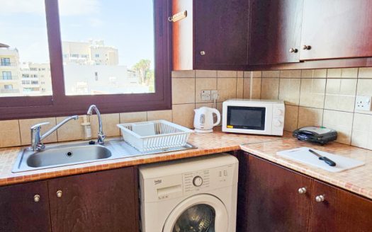 Sunlit Cozy Apartment